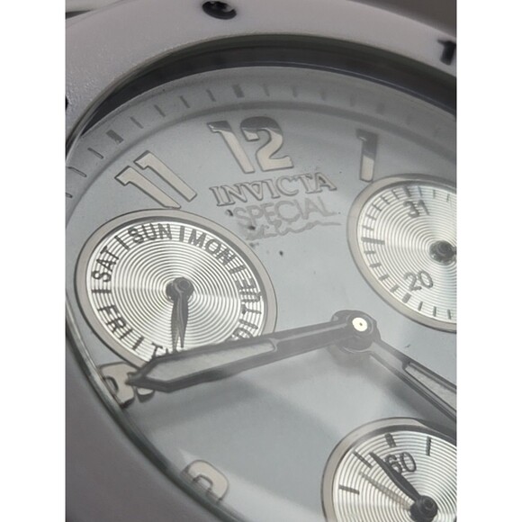 Invicta Couture Angel White Silicone Multifunction Watch 40mm Quartz New Battery - Picture 5 of 11